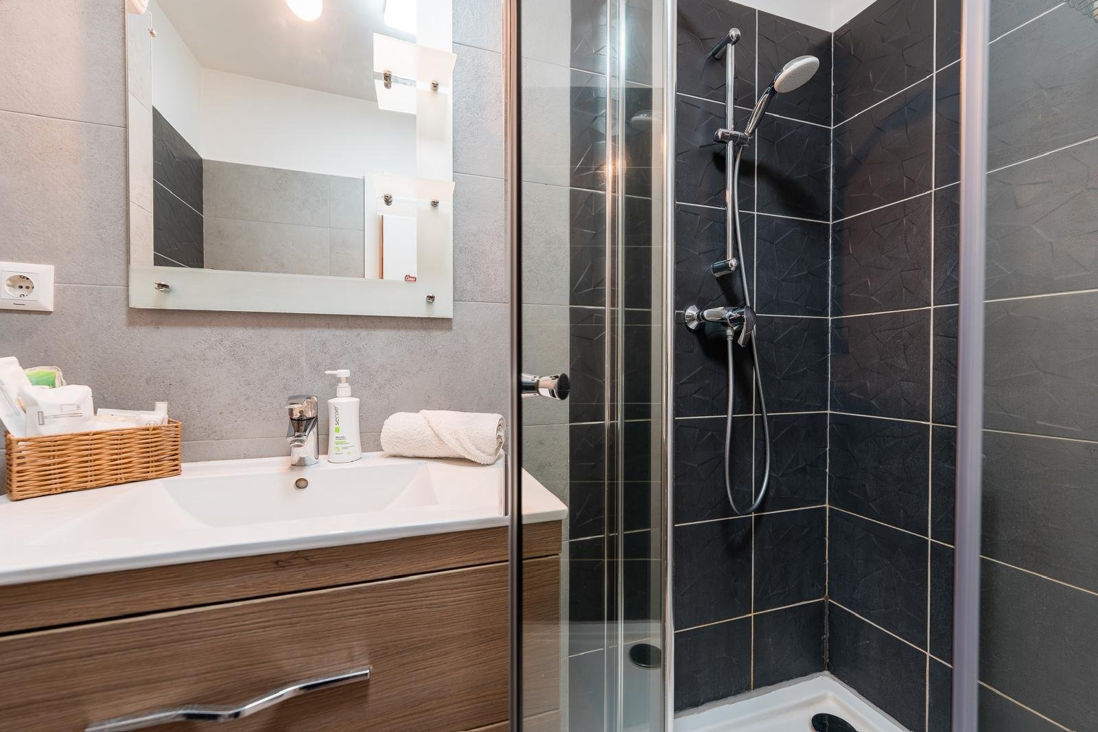 Yvett Studio-Fortuna Park (1)